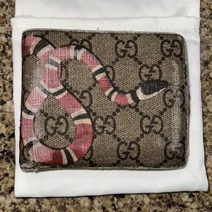 AUTHENTIC 2009 Vintage Gucci Wallet Half Fold